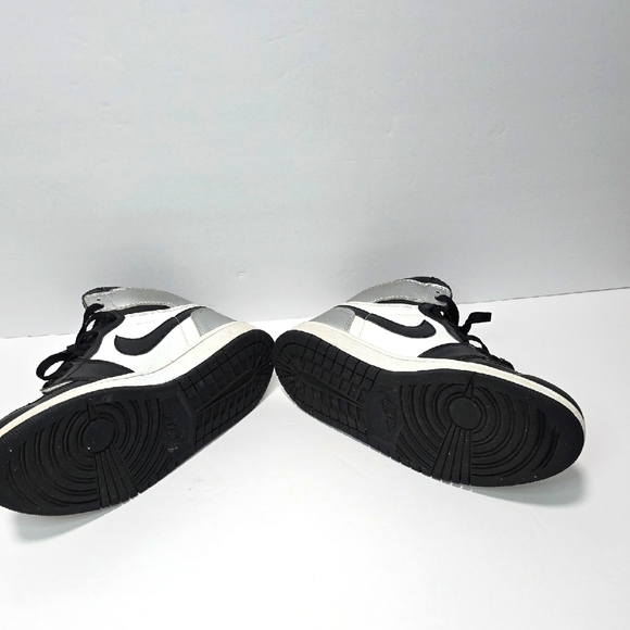 Women's Nike Air Jordan 1 High "Silver Toe" Sneakers CD0461-001 Size 7 - Picture 9 of 11